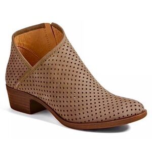 Lucky Brand Breeza light brown taupe asymmetrical perforated ankle booties 7.5